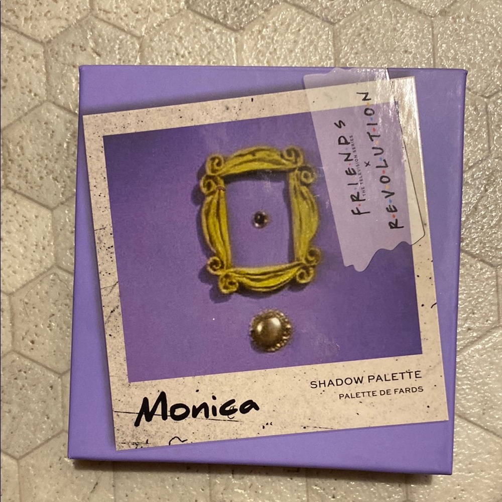 Makeup Revolution Friends Monica Eyeshadow Palette